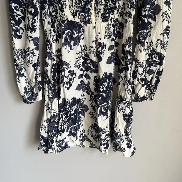 Reformation Mochi Dress - Picture 8 of 12